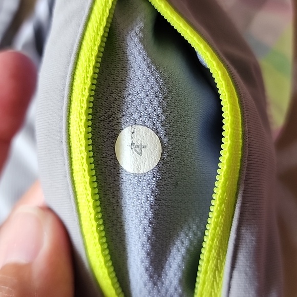 Lululemon Speed Short In Rad Plaid Lullaby Reflective/Ambient Grey EUC - Picture 7 of 7